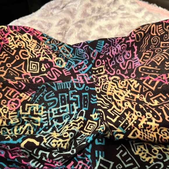 Lularoe TC Leggings - Picture 4 of 4